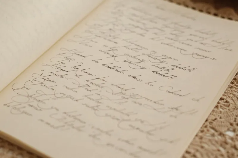 When Amor Meets Love: How Bilingual Poets Speak the Language of Desire